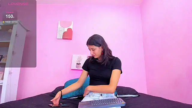 Georgina Ferri  online show from 10-10-25, 05:14