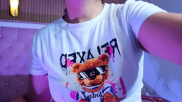 Victoria b  online show from 10-25-25, 08:20