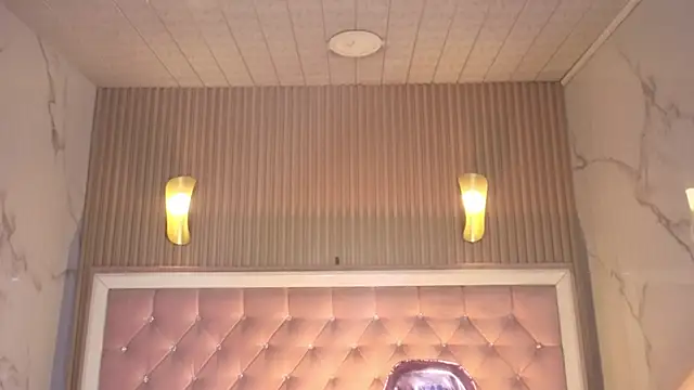 Victoria b  online show from 11-19-25, 07:58