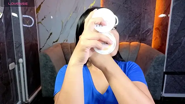 Victoria b  online show from 10-27-25, 07:48