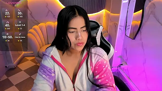 Victoria b  online show from 10-23-25, 07:56