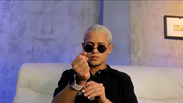 Manuel FPG online show from 11-18-25, 02:38