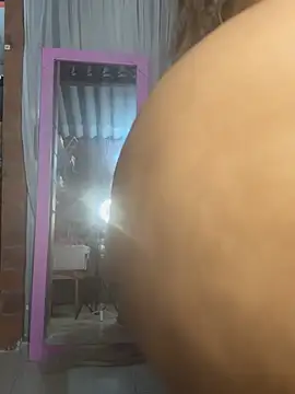 Jessyivonne online show from 04-22-26, 02:40