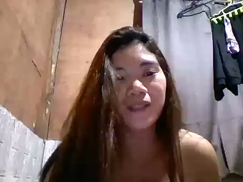Snapshot of Rosette0516 chatting on 09-21-25, 03:50 Rosette0516 online show from 09-21-25, 03:50