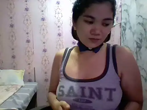Snapshot of Rosette0516 chatting on 09-27-25, 01:39 Rosette0516 online show from 09-27-25, 01:39