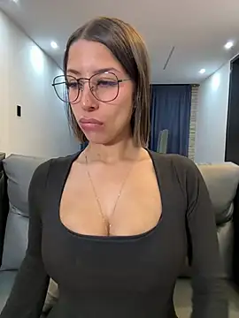 luvely online show from 07-03-26, 12:39