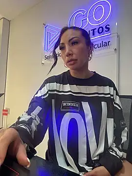 Sarahlove 90 online show from 01-17-26, 07:28