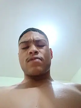 Snapshot of Canalha2222 chatting on 06-22-26, 05:43 Canalha2222 online show from 06-22-26, 05:43