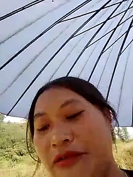 Snapshot of lusy-bae chatting on 09-21-25, 01:44 lusy-bae online show from 09-21-25, 01:44