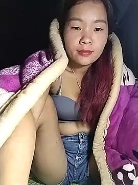 lylylove online show from 11-21-25, 09:30