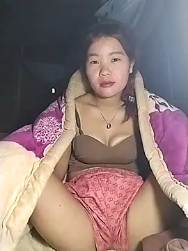 lylylove online show from 12-17-25, 08:41