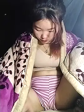 lylylove online show from 02-10-26, 01:48