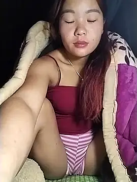 lylylove online show from 12-02-25, 08:21