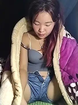 lylylove online show from 11-21-25, 09:36