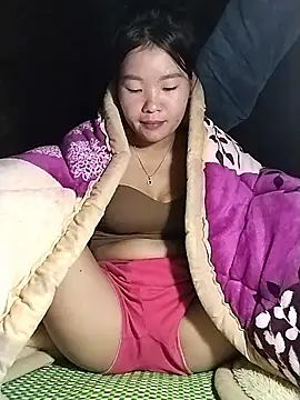 lylylove online show from 11-05-25, 12:19