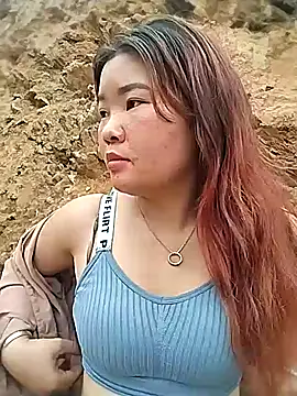 lylylove online show from 03-25-26, 06:02