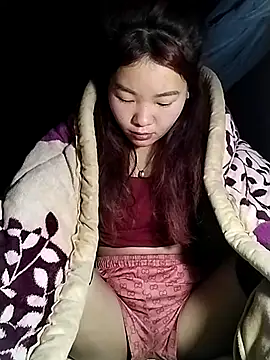 lylylove online show from 12-18-25, 11:30