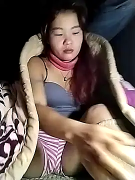 lylylove online show from 12-21-25, 08:09