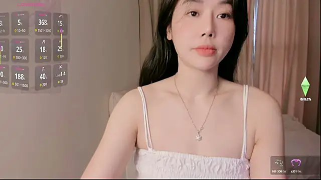 Snapshot of strawberry-ni chatting on 10-10-25, 04:57 strawberry-ni online show from 10-10-25, 04:57