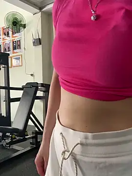 Snapshot of strawberry-ni chatting on 09-13-25, 03:50 strawberry-ni online show from 09-13-25, 03:50