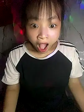 Snapshot of candy___123 chatting on 09-24-25, 03:40 candy   123 online show from 09-24-25, 03:40
