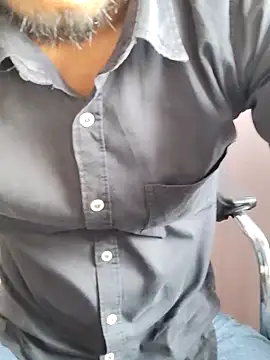 Snapshot of urs_samm chatting on 03-21-26, 05:30 urs samm online show from 03-21-26, 05:30