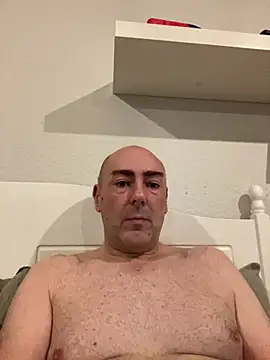 Richmcgee online show from 02-21-26, 08:33