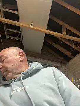 Richmcgee online show from 03-24-26, 08:31