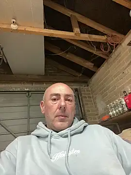 Richmcgee online show from 03-28-26, 08:21