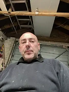 Richmcgee online show from 04-14-26, 07:19