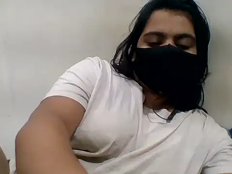 Vaani Singha online show from 04-28-26, 07:29
