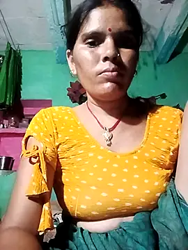 Snapshot of Sexy_queeny chatting on 09-11-25, 03:12 Sexy queeny online show from 09-11-25, 03:12