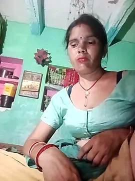 Snapshot of Sexy_queeny chatting on 09-26-25, 03:08 Sexy queeny online show from 09-26-25, 03:08