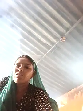 Snapshot of Sexy_queeny chatting on 09-29-25, 02:07 Sexy queeny online show from 09-29-25, 02:07