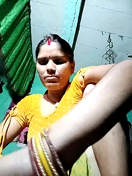 Snapshot of Sexy_queeny chatting on 09-16-25, 03:02 Sexy queeny online show from 09-16-25, 03:02