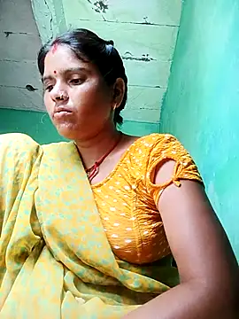 Snapshot of Sexy_queeny chatting on 09-18-25, 07:44 Sexy queeny online show from 09-18-25, 07:44