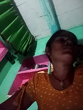 Snapshot of Sexy_queeny chatting on 09-25-25, 02:23 Sexy queeny online show from 09-25-25, 02:23