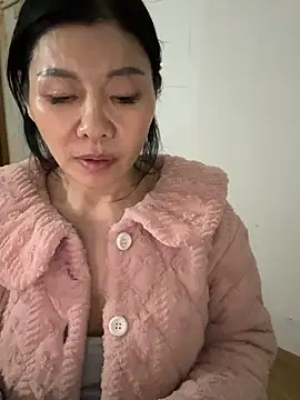 xiiuuff18 online show from 02-19-26, 12:02