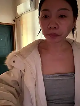 xiiuuff18 online show from 01-06-26, 12:03