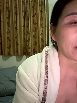 xiiuuff18 online show from 01-08-26, 12:11