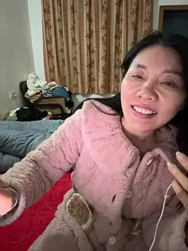 xiiuuff18 online show from 03-09-26, 11:58