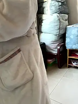 xiiuuff18 online show from 01-09-26, 12:17