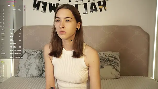 SunAndLuna  online show from 10-21-25, 07:24