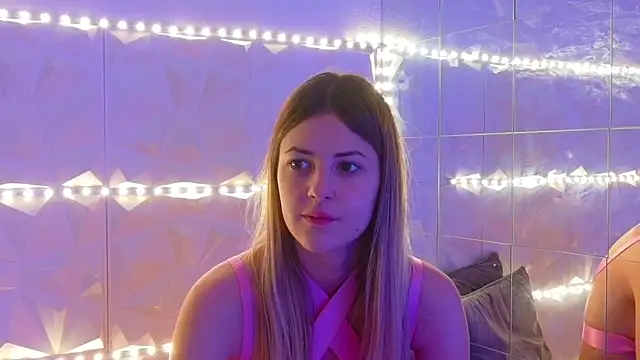 Aishha  online show from 11-28-25, 06:02