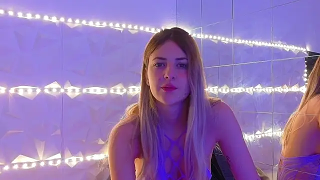 Aishha  online show from 11-03-25, 06:07