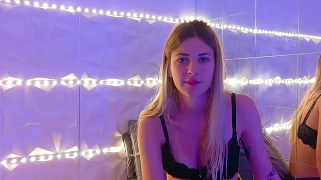 Aishha  online show from 09-17-25, 05:20