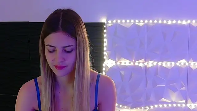 Aishha  online show from 12-19-25, 05:32