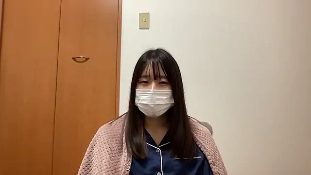 Snapshot of nuu_u chatting on 11-11-25, 02:56 nuu u online show from 11-11-25, 02:56