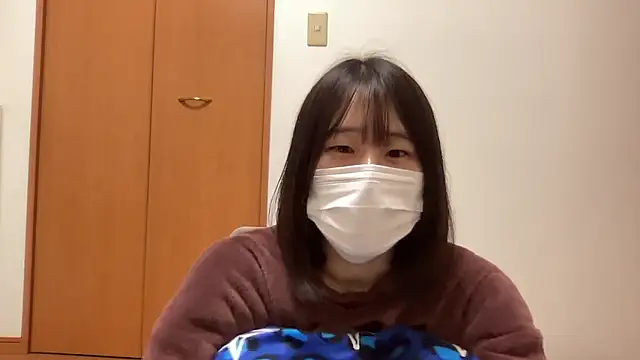 Snapshot of nuu_u chatting on 03-04-26, 02:58 nuu u online show from 03-04-26, 02:58