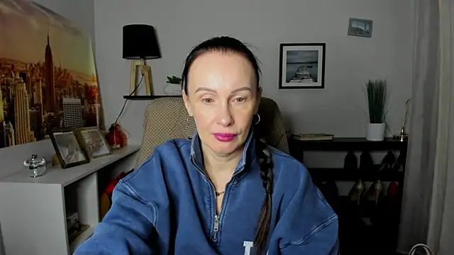 Velvet Jasmine online show from 01-16-26, 06:28